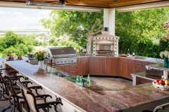 Distinctively Outdoors